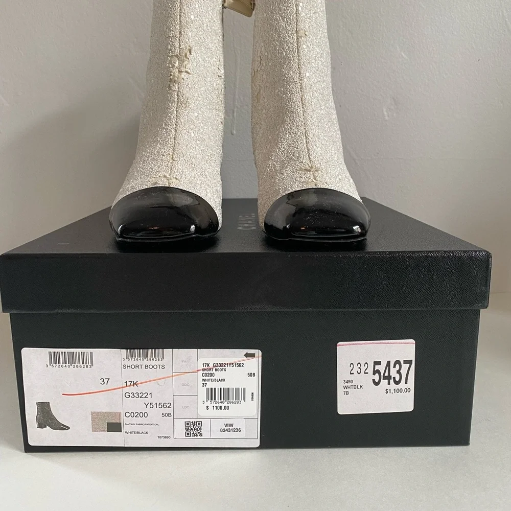 SOLD☄️ON TRADESY DEFECTIVE CHANEL RUNWAY ‘ASTRONAUT’ COLLECTION BOOT - Picture 7 of 15